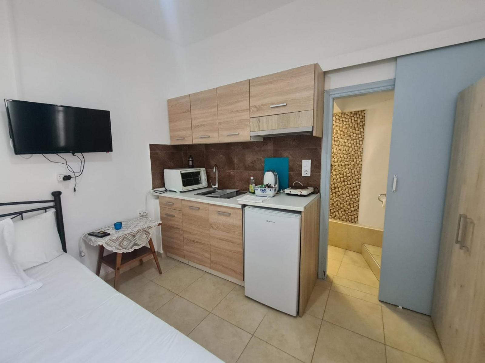Aithra -Cosy Studio In Centre Of Poros Poros Town Exterior foto